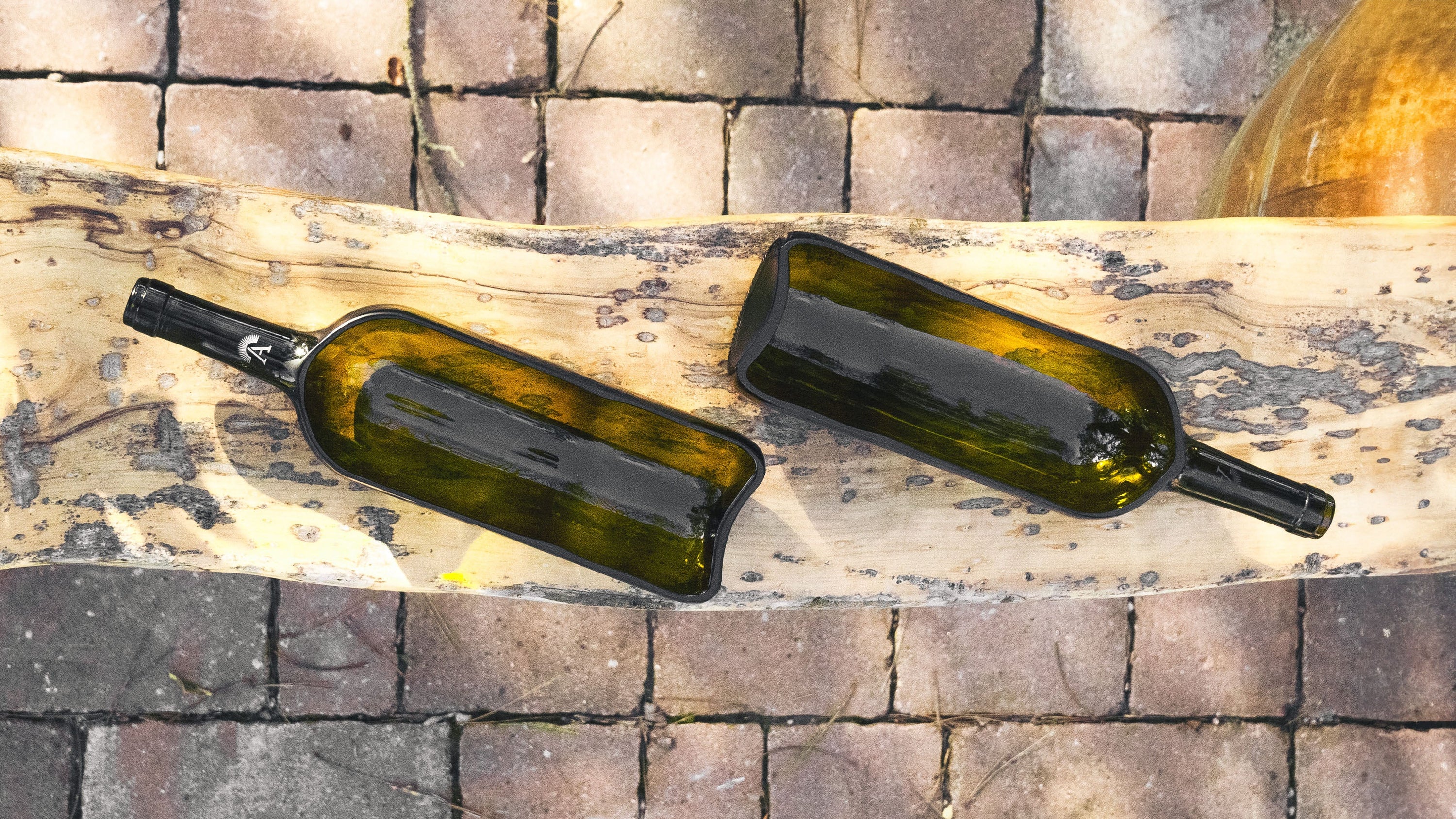 Bottiglie di vetro: dal recupero alla rinascita