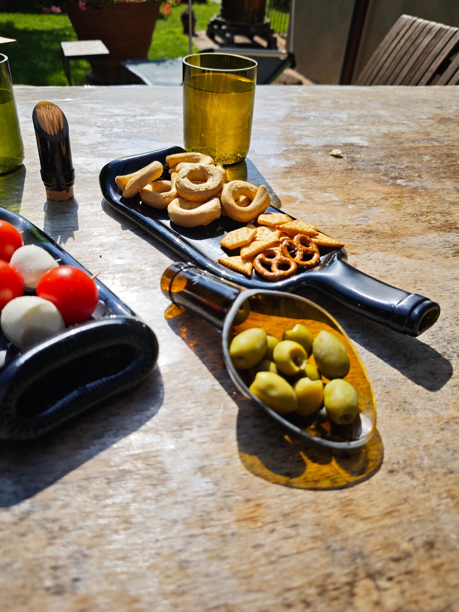 Tray | Crushed wine bottle