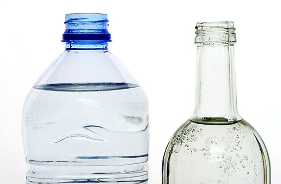 Vetro vs plastica: una sfida ecosostenibile