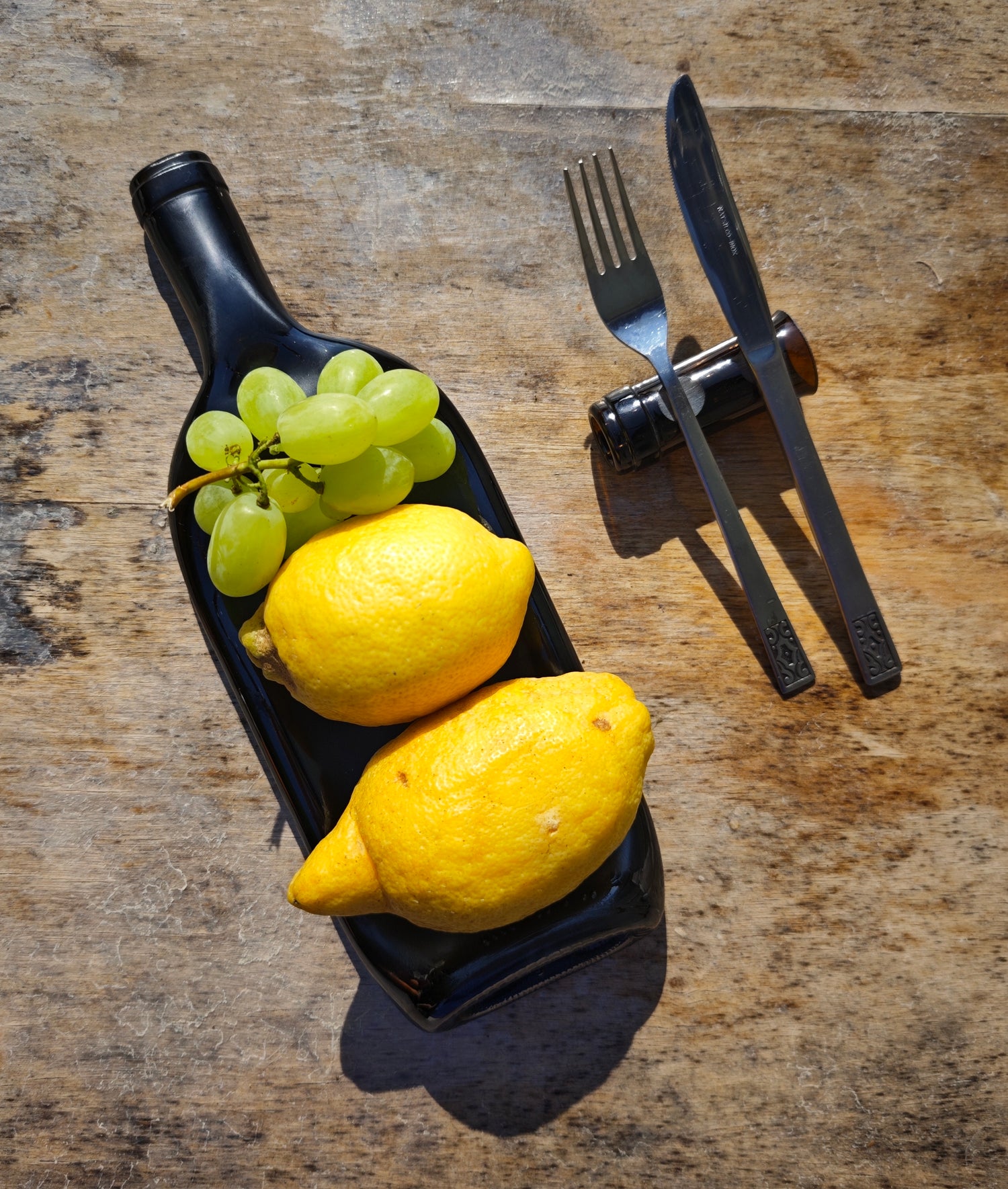 Eco-chic design recycled glass cutlery rest